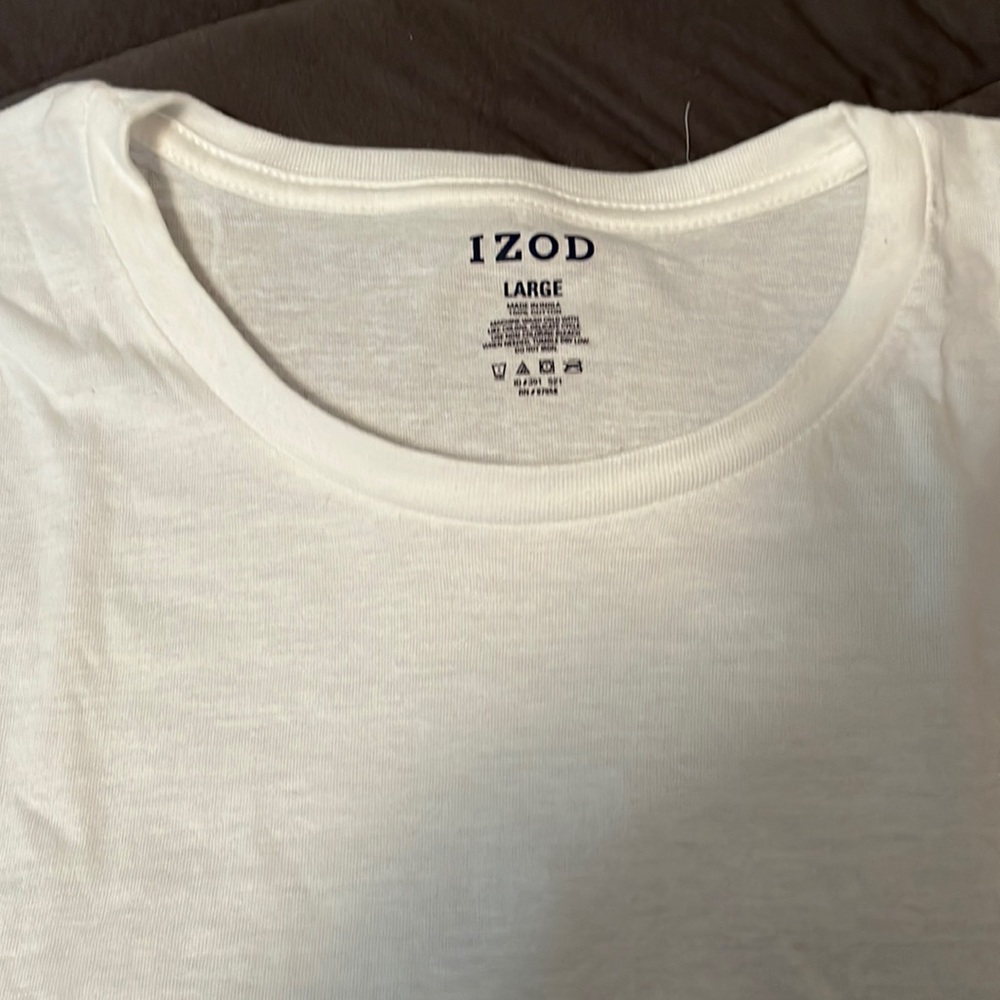 Men’s IZOD T shirt
